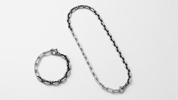 新作「Classic Noir Duo Chain」が登場。燻しシルバーが描く、力強く静かな輝き