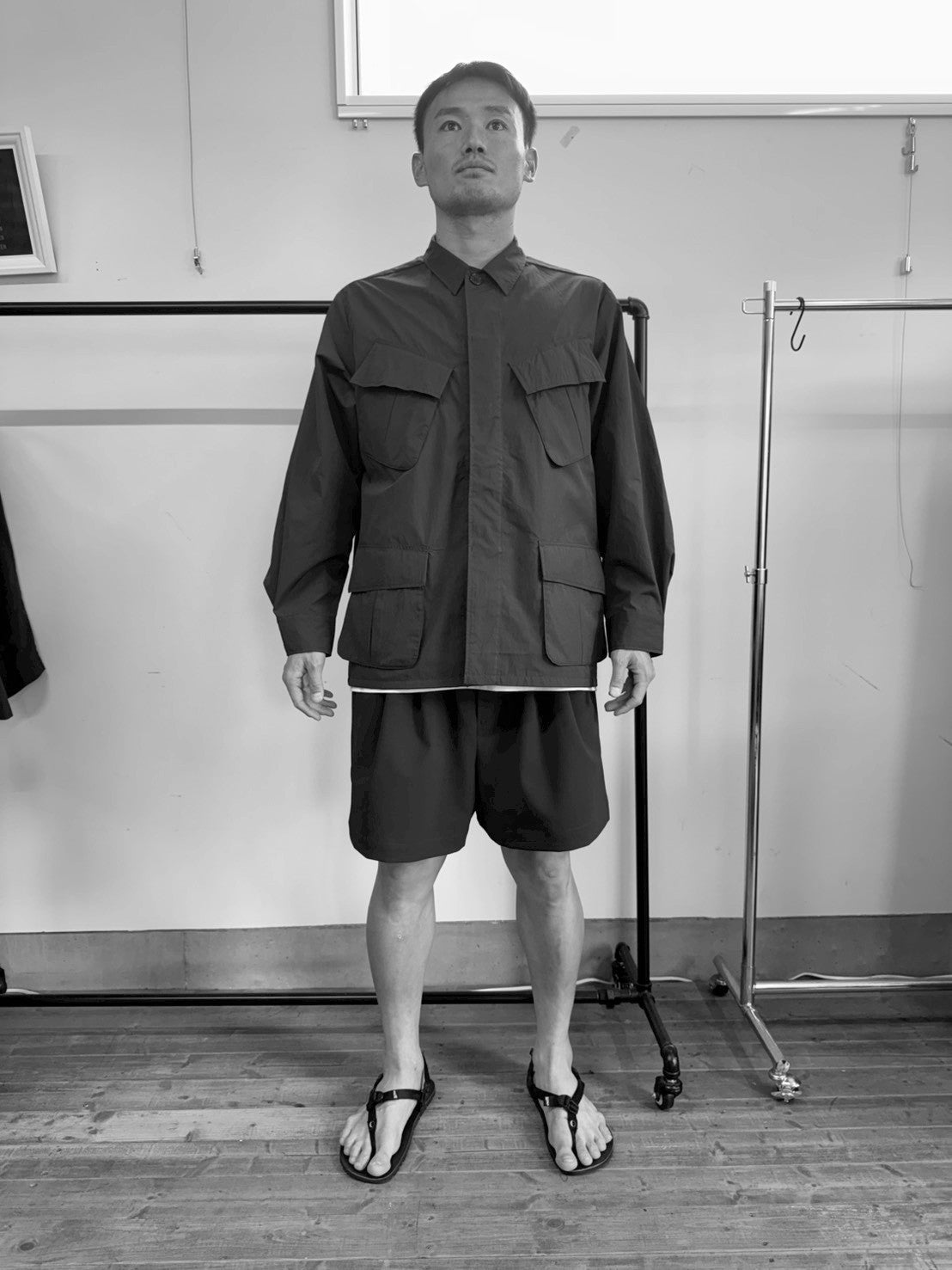 ユーティリティジャケット ロング丈の着用イメージ（180cm）